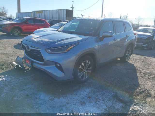 5TDGZRBH9MS113878 Toyota Highlander Xle