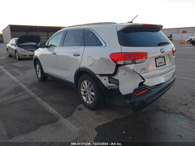 5XYPG4A55JG353051 KIA Sorento 3.3l Lx