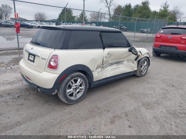 2013 MINI HARDTOP WMWSU3C58DT686571 Photo 3