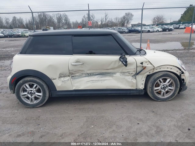 2013 MINI HARDTOP WMWSU3C58DT686571 Photo 5