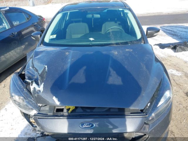 1FADP3F29HL290987 Ford FOCUS SE