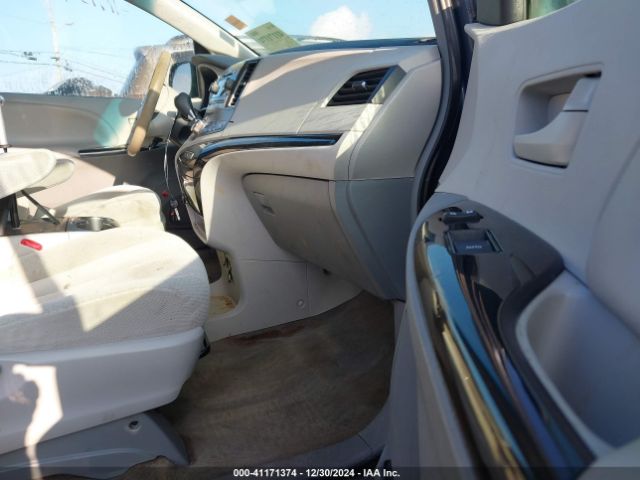 5TDKK3DC3ES491306 Toyota Sienna Le V6 8 Passenger