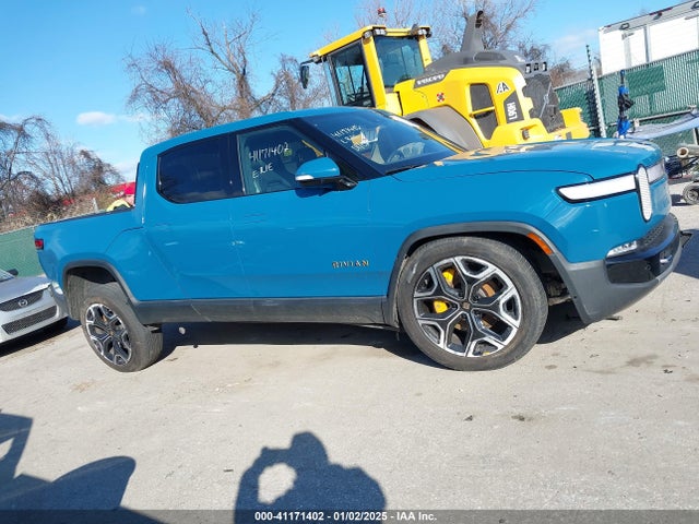 Rivian R1t Adventure 2022 7FCTGAAA9NN007264 Image 14