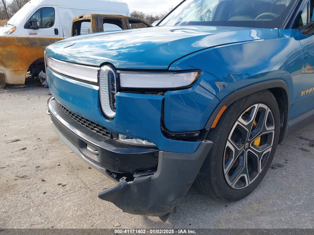 Rivian R1t Adventure 2022 7FCTGAAA9NN007264 Image 6