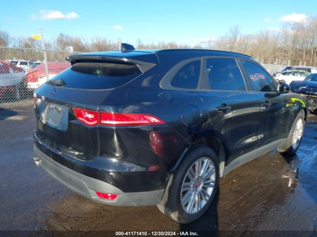 SADCJ2BN9HA090905 Jaguar F-pace 20d Premium