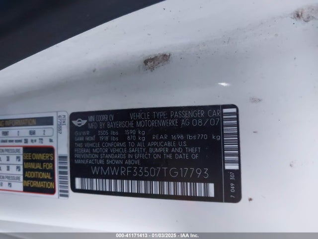 2007 MINI COOPER WMWRF33507TG17793 Photo 8