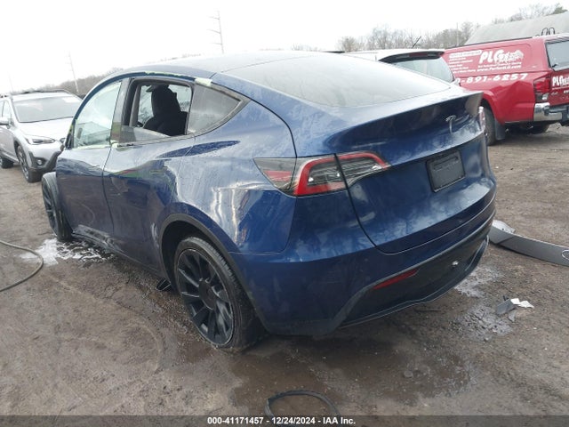 2022 TESLA MODEL Y 7SAYGDEE2NF480354 Photo 2