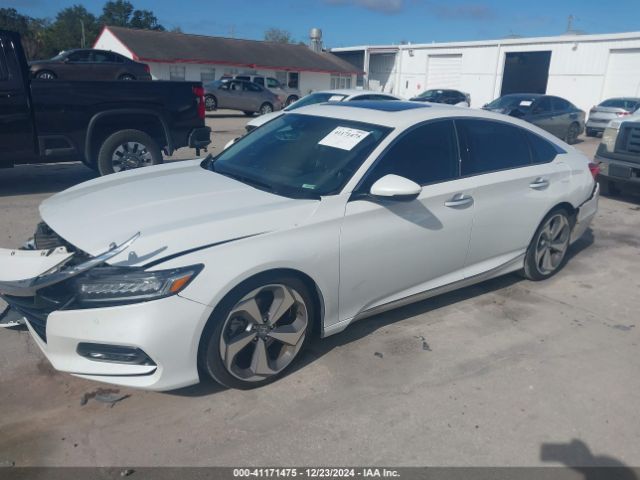 1HGCV2F90JA041046 Honda Accord Touring 2.0t