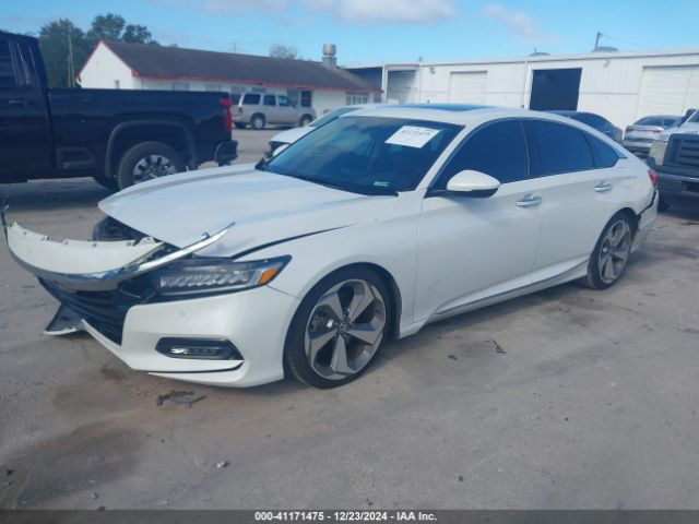 1HGCV2F90JA041046 Honda Accord Touring 2.0t