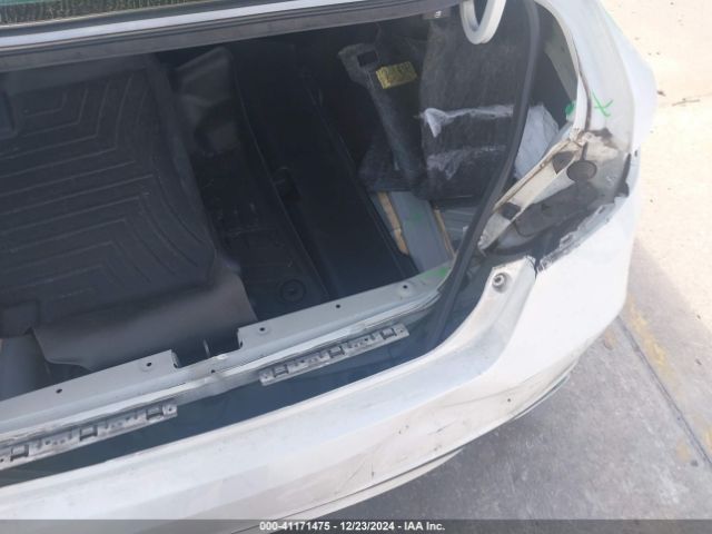 1HGCV2F90JA041046 Honda Accord Touring 2.0t