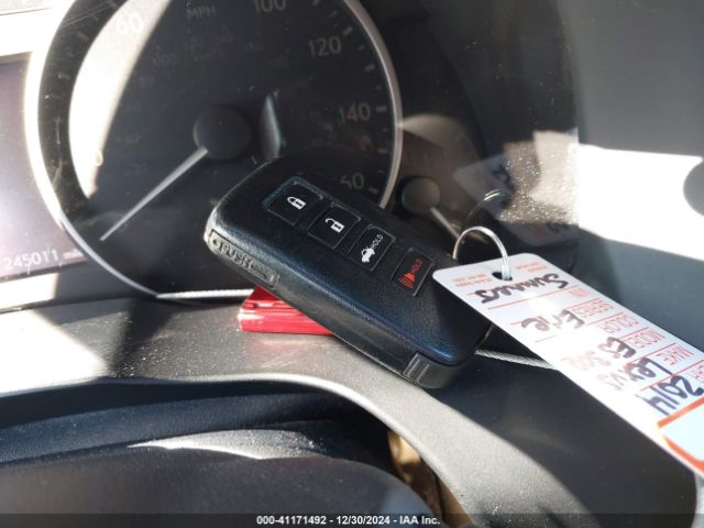 JTHBW1GG6E2075229 Lexus ES 300H