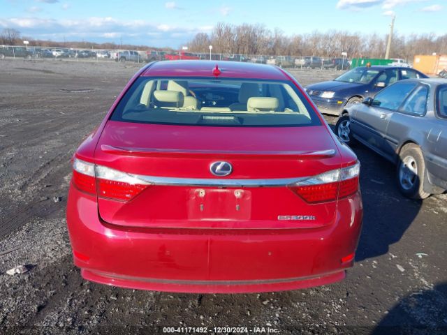 JTHBW1GG6E2075229 Lexus ES 300H