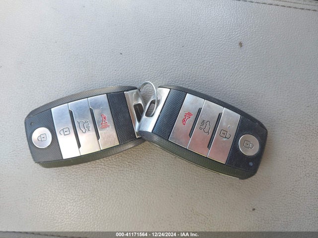 5XYPH4A53HG232834 KIA Sorento 3.3l Ex