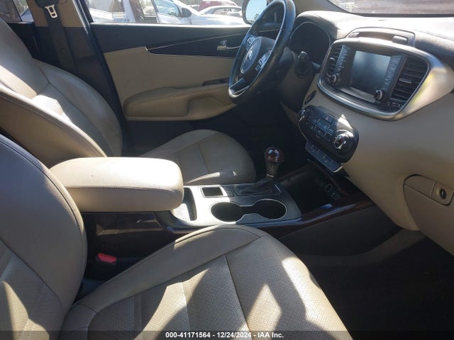 5XYPH4A53HG232834 KIA Sorento 3.3l Ex