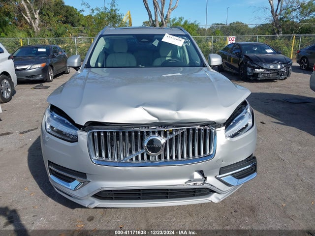 YV4M12PJ9S1306097 Volvo Xc90 B5 Core