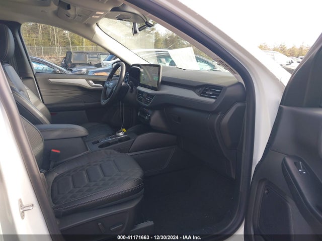1FMCU9JA4RUB23797 Ford Escape Platinum