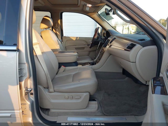 2012 CADILLAC ESCALADE 1GYS4CEF8CR207676 Photo 4
