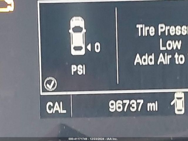 3GNCJLSB2HL181800 Chevrolet Trax Lt