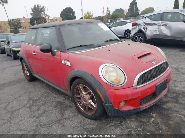 2009 MINI COOPER S WMWMF73549TT98922 Photo 0