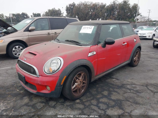 2009 MINI COOPER S WMWMF73549TT98922 Photo 1