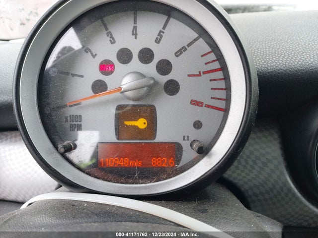 2009 MINI COOPER S WMWMF73549TT98922 Photo 6