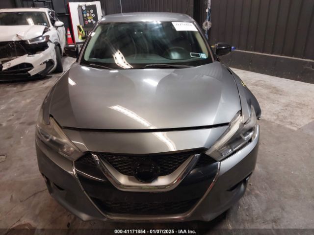 1N4AA6AP0GC901500 Nissan Maxima 3.5 S