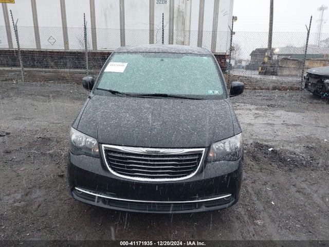 2C4RC1HGXFR618463 Chrysler Town & Country S