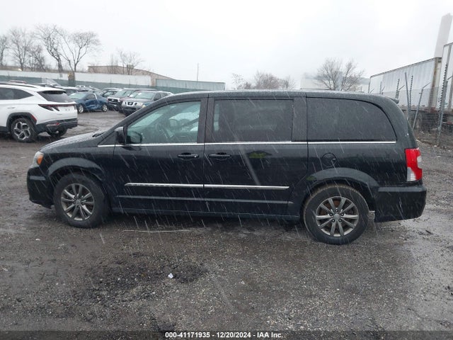 2C4RC1HGXFR618463 Chrysler Town & Country S