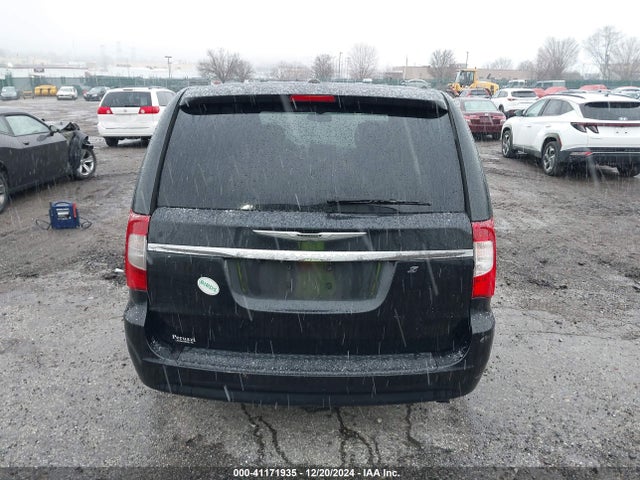 2C4RC1HGXFR618463 Chrysler Town & Country S