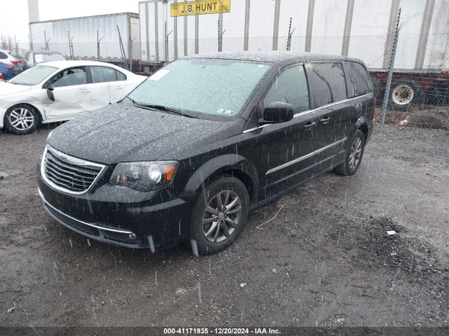 2C4RC1HGXFR618463 Chrysler Town & Country S