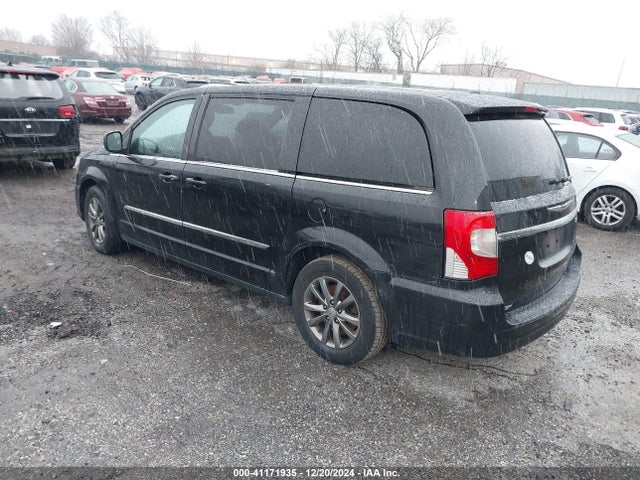 2C4RC1HGXFR618463 Chrysler Town & Country S