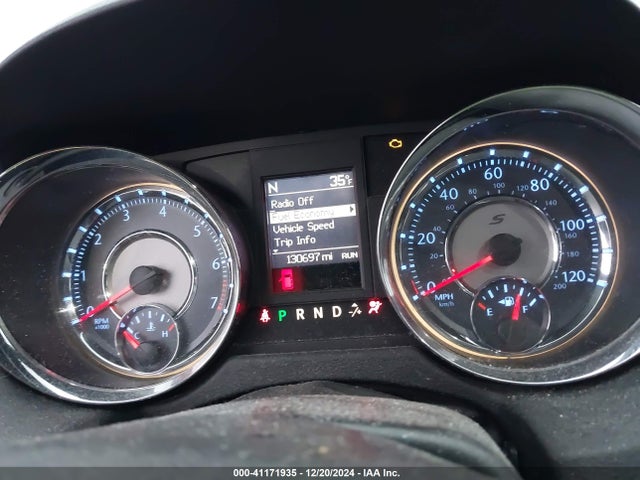 2C4RC1HGXFR618463 Chrysler Town & Country S