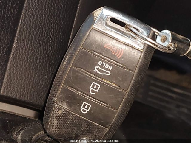 3KPFL4A73HE025384 KIA FORTE S