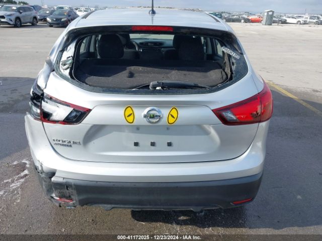 JN1BJ1CPXJW153460 Nissan Rogue Sport S