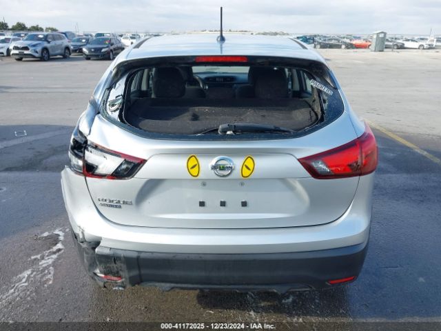 JN1BJ1CPXJW153460 Nissan Rogue Sport S