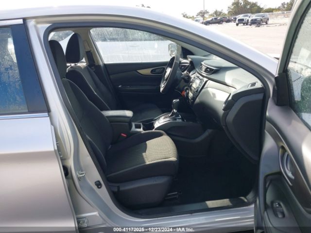 JN1BJ1CPXJW153460 Nissan Rogue Sport S