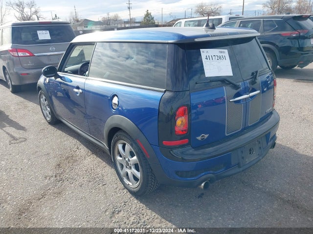 2008 MINI COOPER S CLUBMAN WMWMM33568TP70533 Photo 2