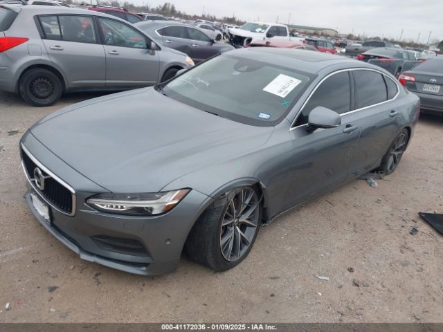 LVY982AKXJP005333 Volvo S90 T5 Momentum