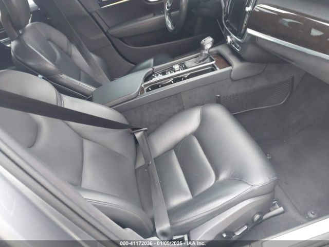 LVY982AKXJP005333 Volvo S90 T5 Momentum