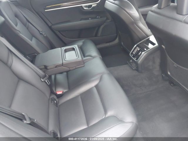 LVY982AKXJP005333 Volvo S90 T5 Momentum