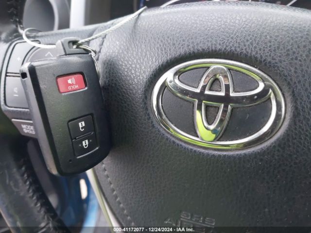JTMRFREV4JJ178567 Toyota Rav4 Adventure/xle