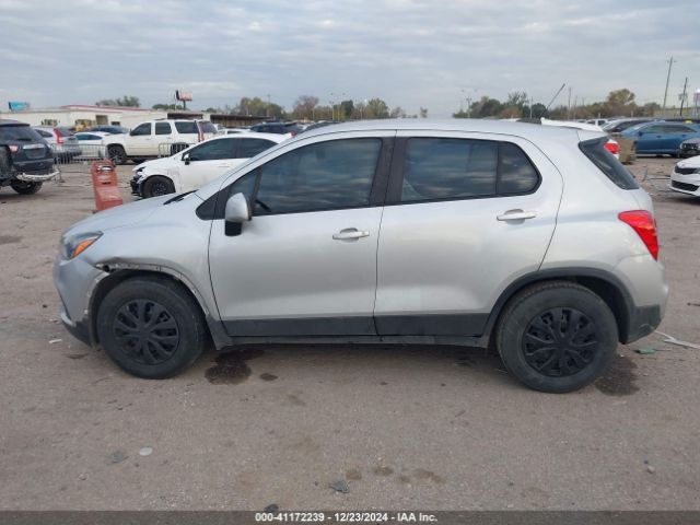 3GNCJKSB5JL333844 Chevrolet TRAX LS