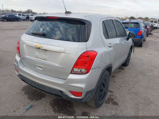 3GNCJKSB5JL333844 Chevrolet TRAX LS