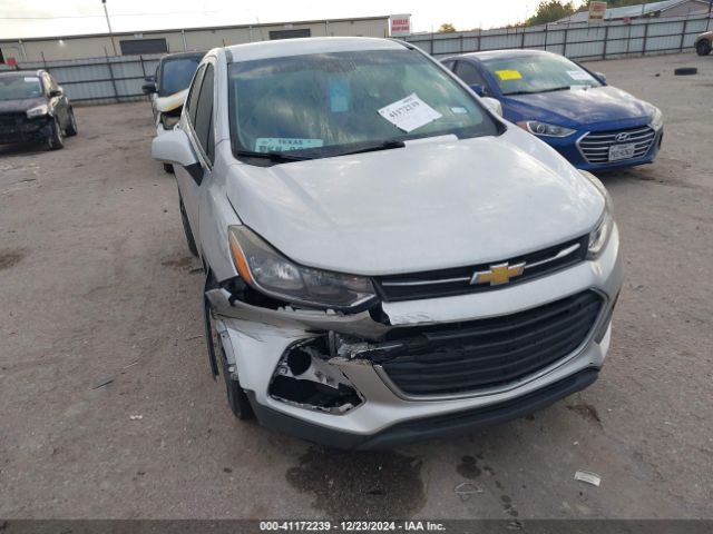 3GNCJKSB5JL333844 Chevrolet TRAX LS