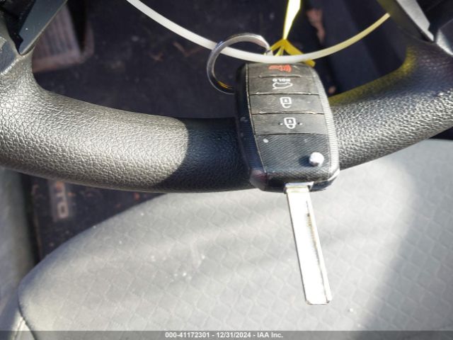 5XYPGDA59KG497087 KIA Sorento 3.3l Lx