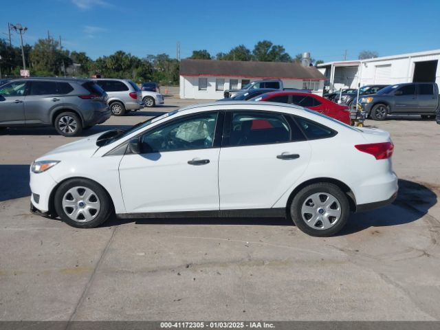 1FADP3E2XJL270495 Ford FOCUS S