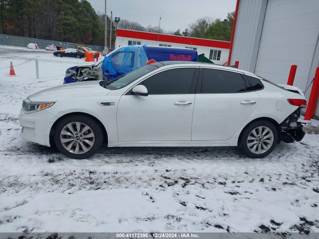 5XXGU4L30GG070574 KIA OPTIMA EX