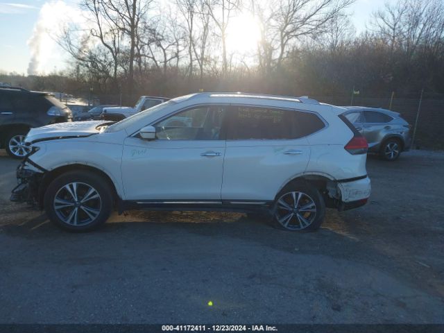 JN8AT2MV8HW258115 Nissan Rogue Sl