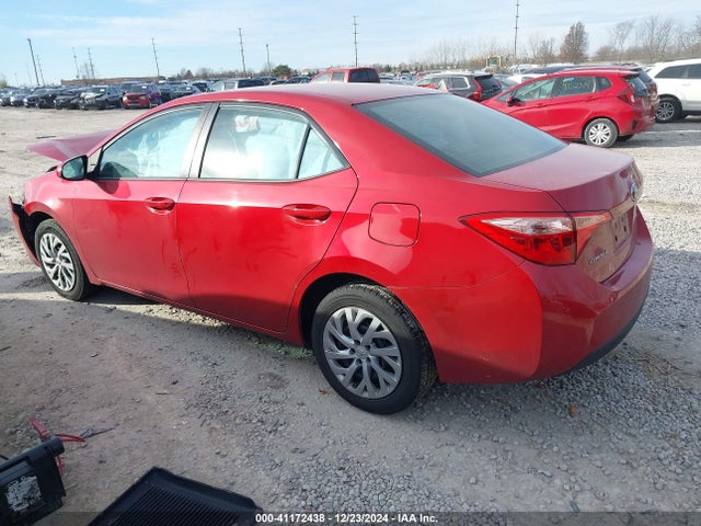 Toyota COROLLA LE 2018 2T1BURHE6JC038339 Image 3