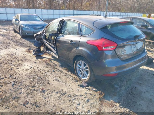 1FADP3K22JL234272 Ford FOCUS SE